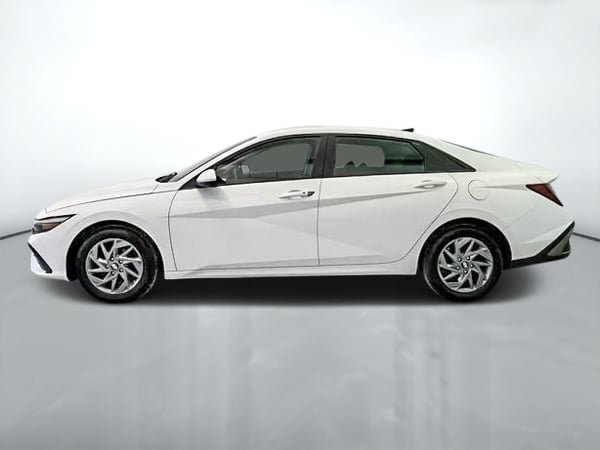 2025 Hyundai Elantra Preferred-3