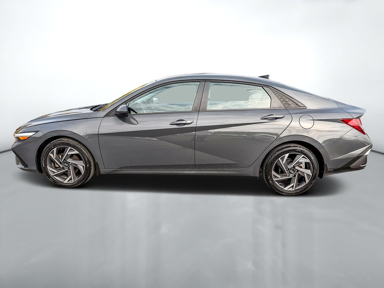 2025 Hyundai Elantra ESSENTIAL 2.0L-3