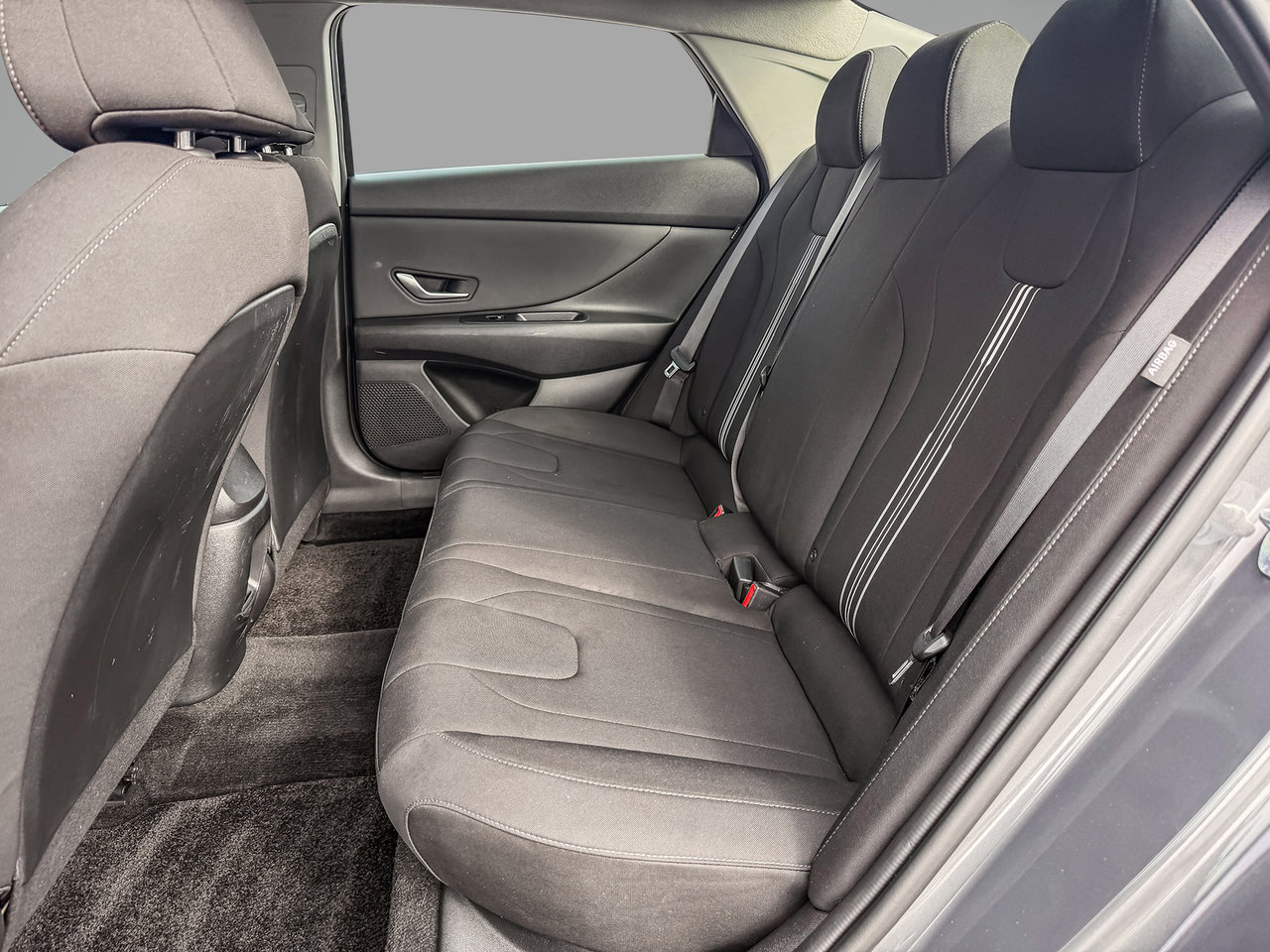 2025 Hyundai Elantra ESSENTIAL 2.0L-26