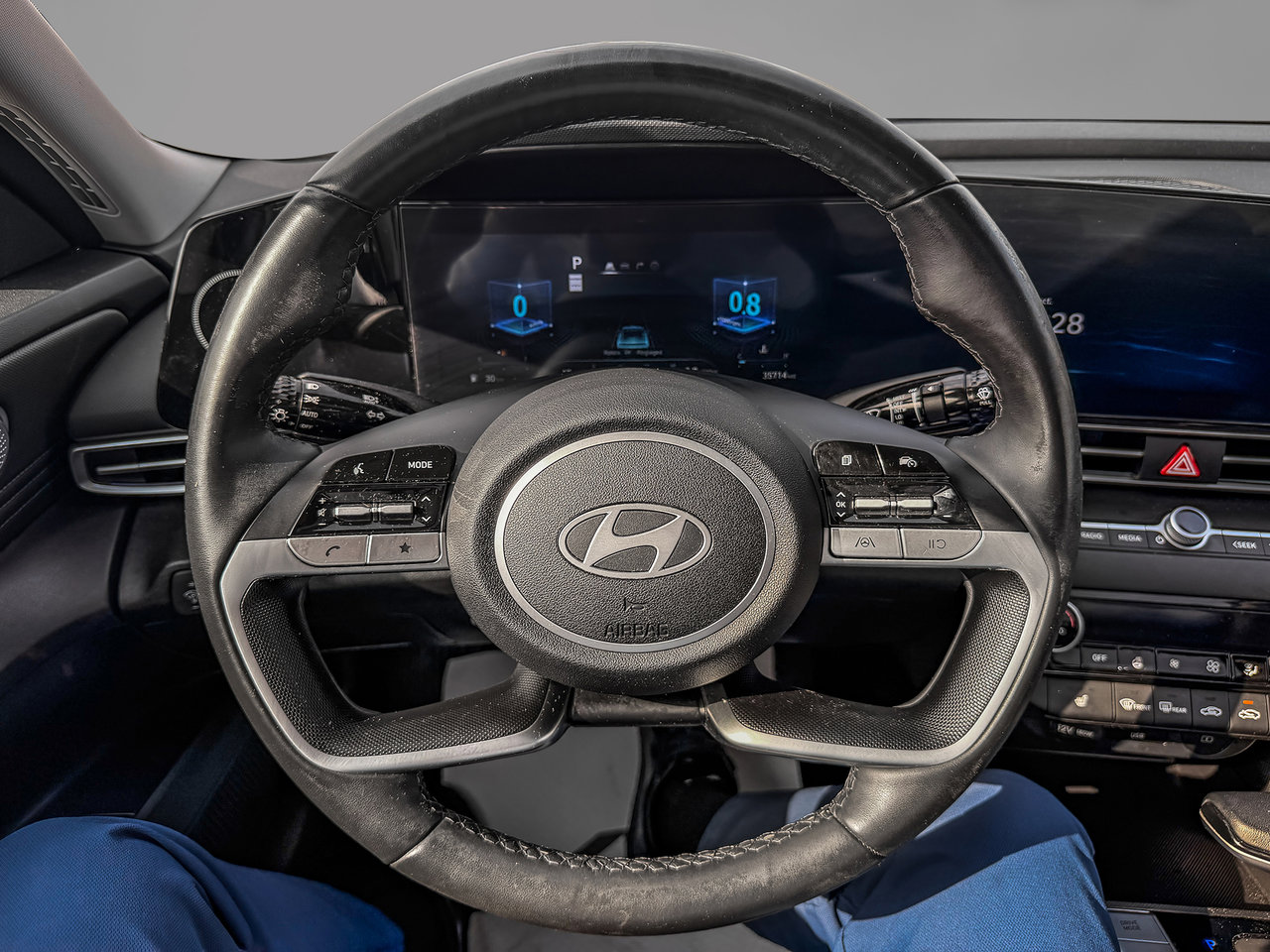 2025 Hyundai Elantra ESSENTIAL 2.0L-16