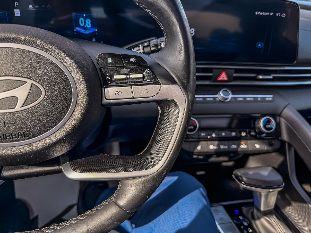 2025 Hyundai Elantra ESSENTIAL 2.0L-18