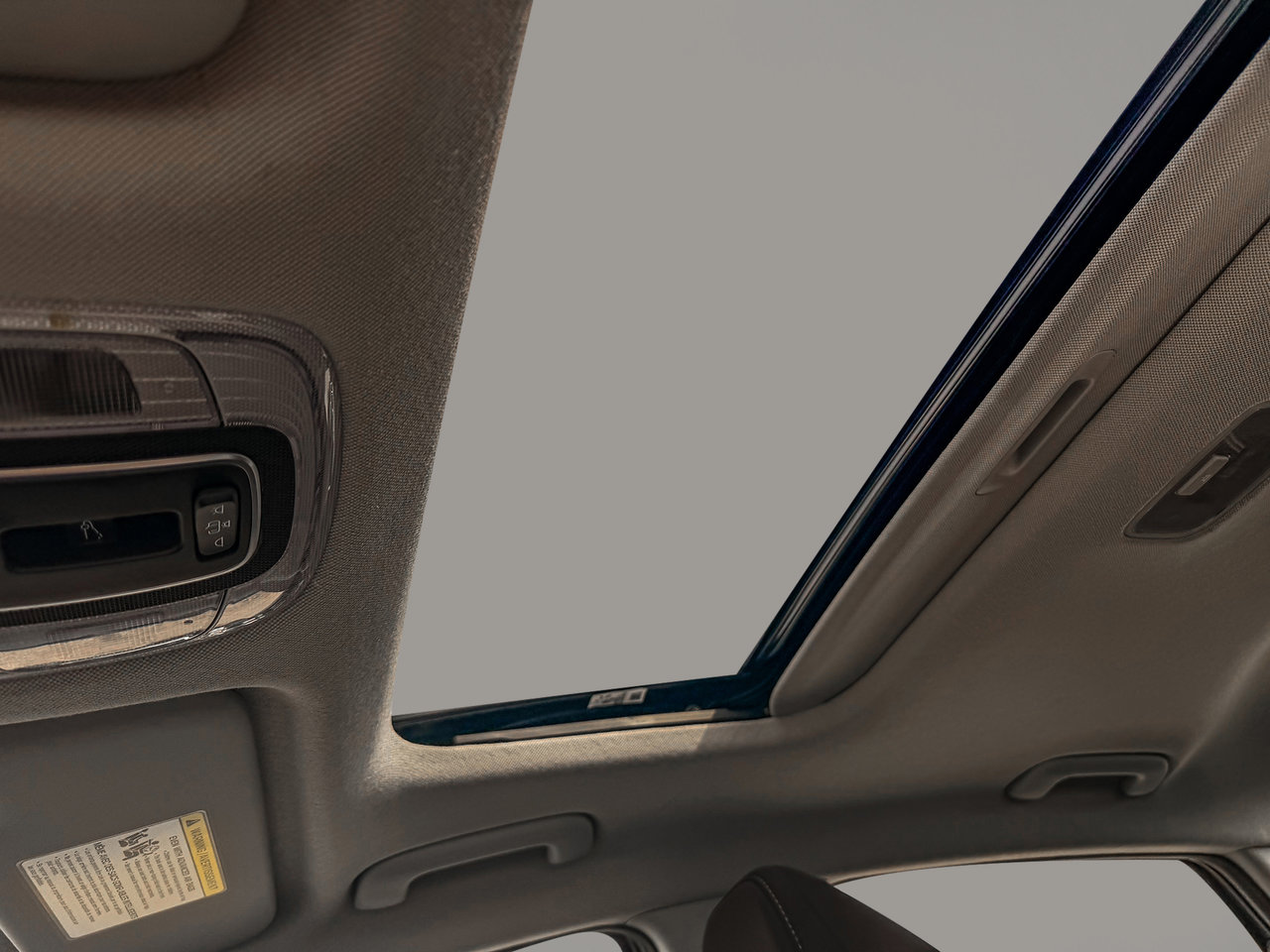 2025 Hyundai Elantra ESSENTIAL 2.0L-25
