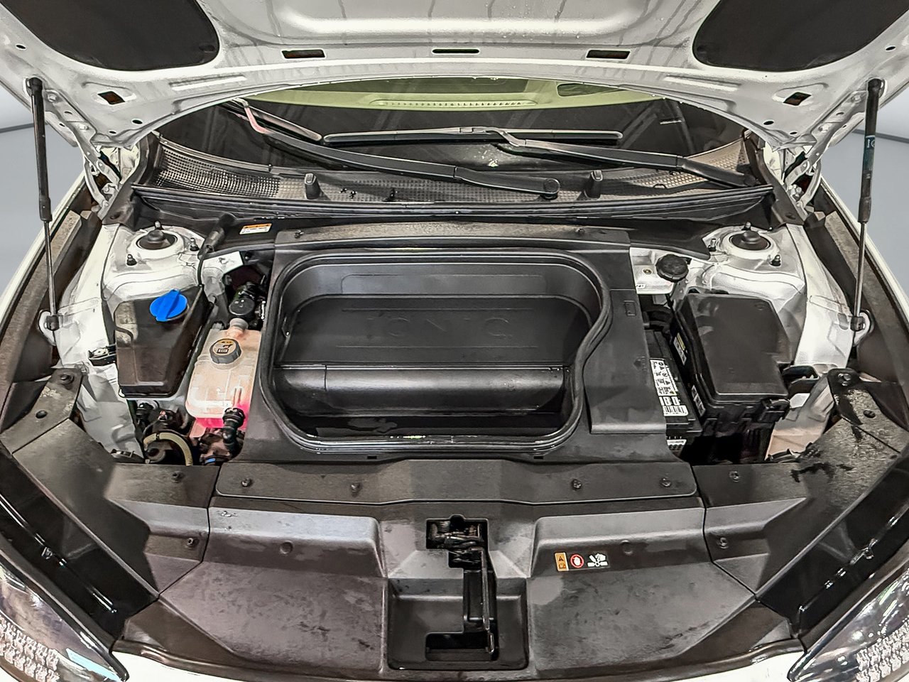 Hyundai IONIQ 6 ULTIMATE 2023-27