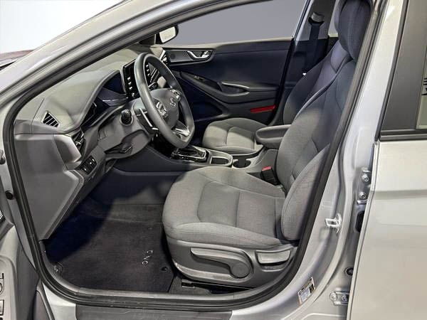 Hyundai Ioniq hybride Essential 2022-9