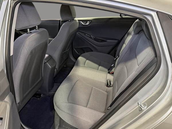 Hyundai Ioniq hybride Essential 2022-21