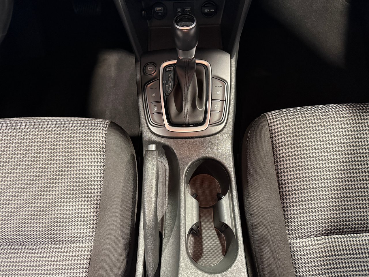 2019 Hyundai Kona Prefered-22