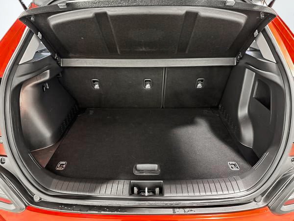 2019 Hyundai Kona Prefered-24
