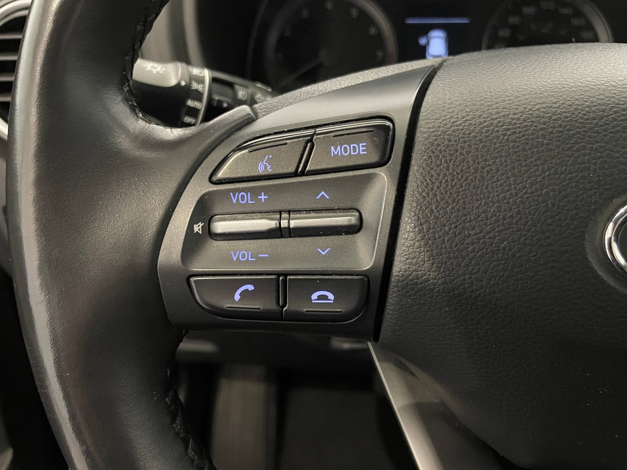 2020 Hyundai Kona Preferred AWD-12