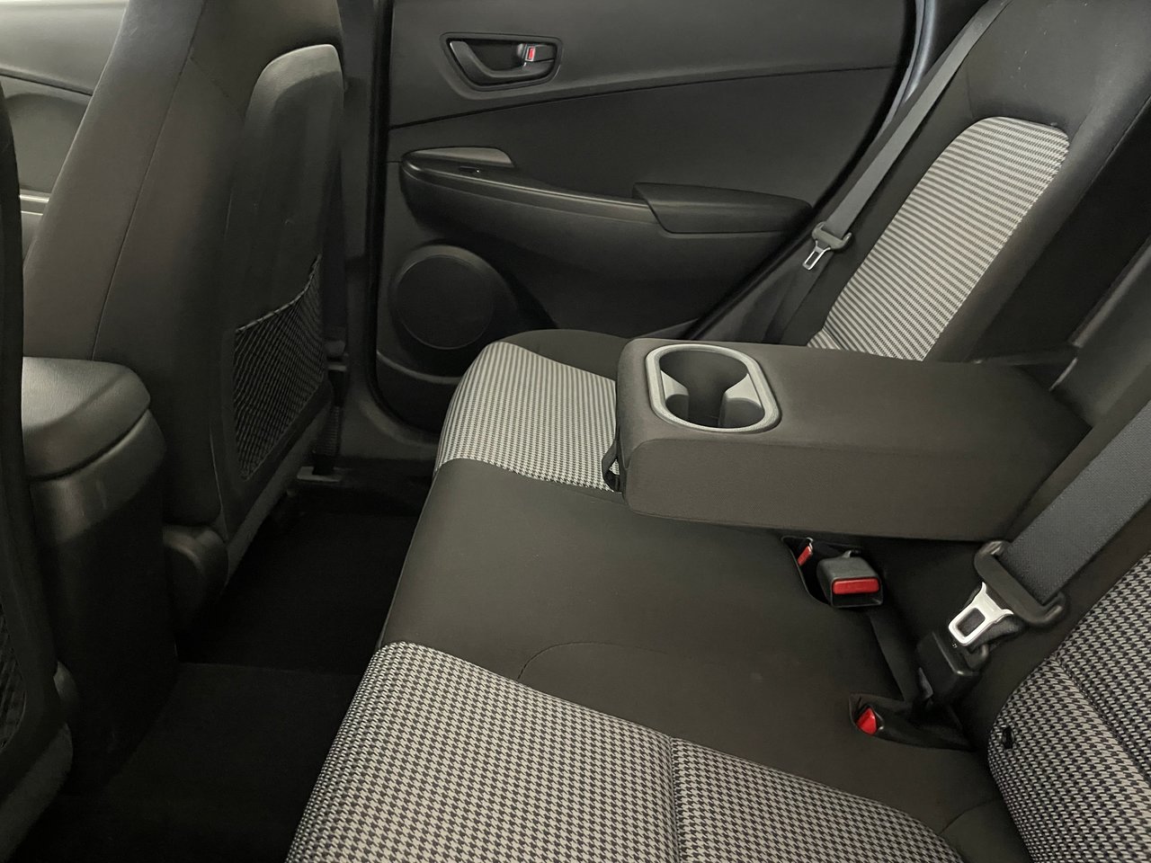 2020 Hyundai Kona Preferred AWD-25