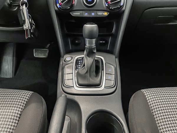 2020 Hyundai Kona Essential-19