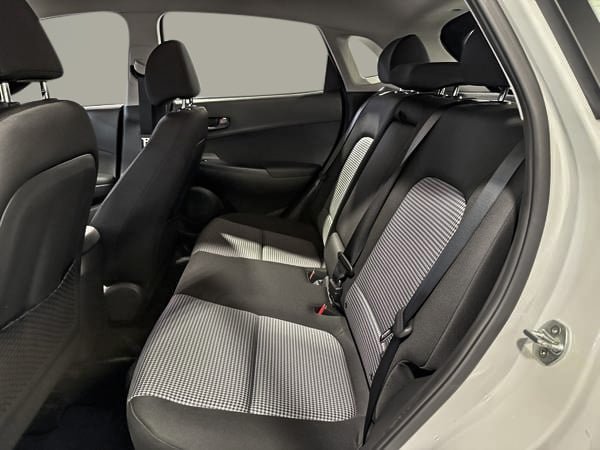 2020 Hyundai Kona Preferred-23
