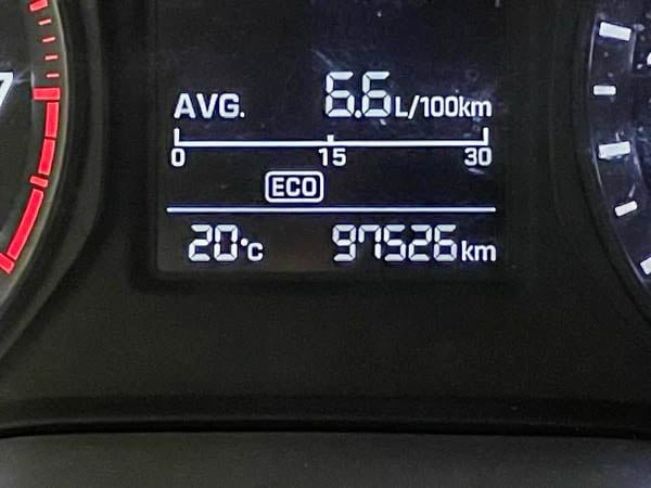 Hyundai Kona Essential AWD 2020-14