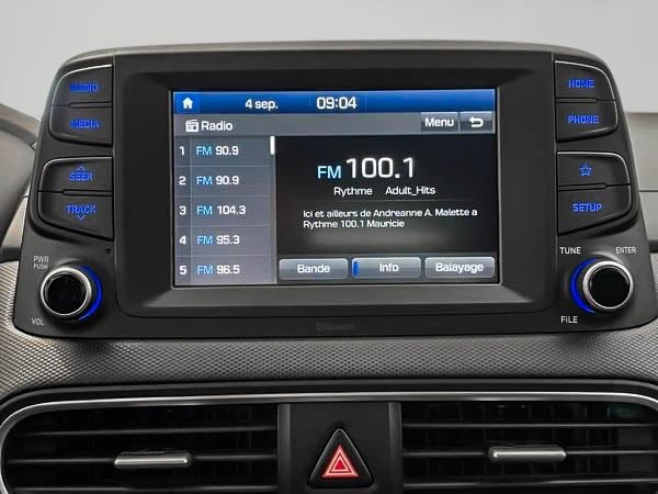 Hyundai Kona Essential AWD 2020-16