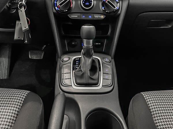 Hyundai Kona Essential AWD 2020-20