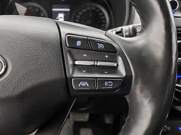 2022 Hyundai Kona Preferred AWD-13