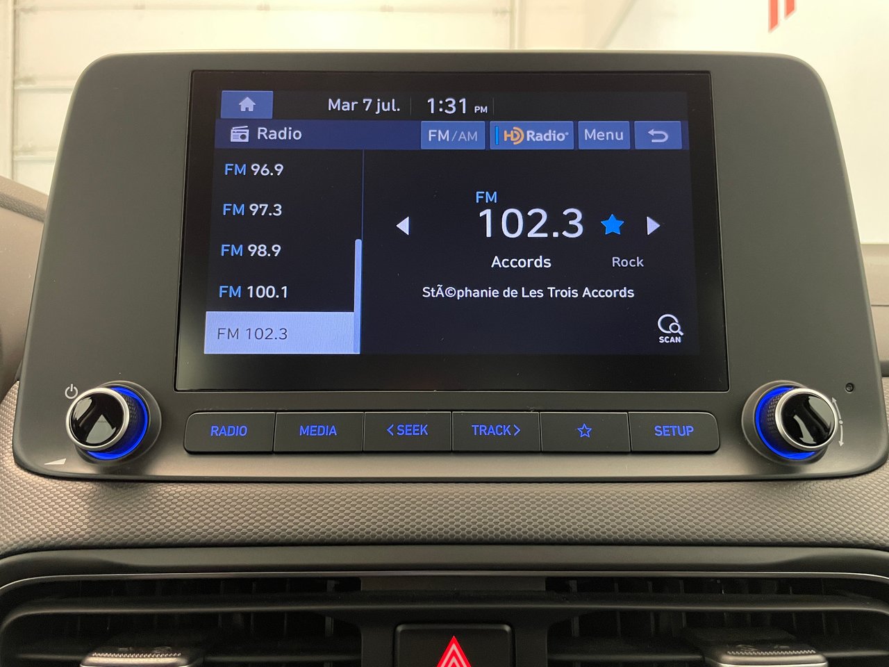 Hyundai Kona Essential AWD 2022-16