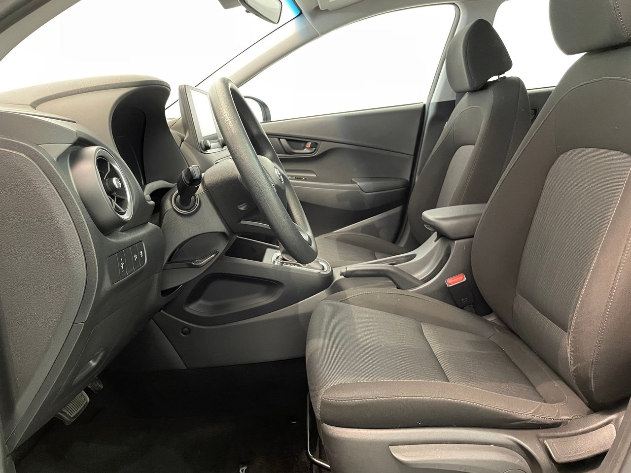 Hyundai Kona Essential AWD 2022-10