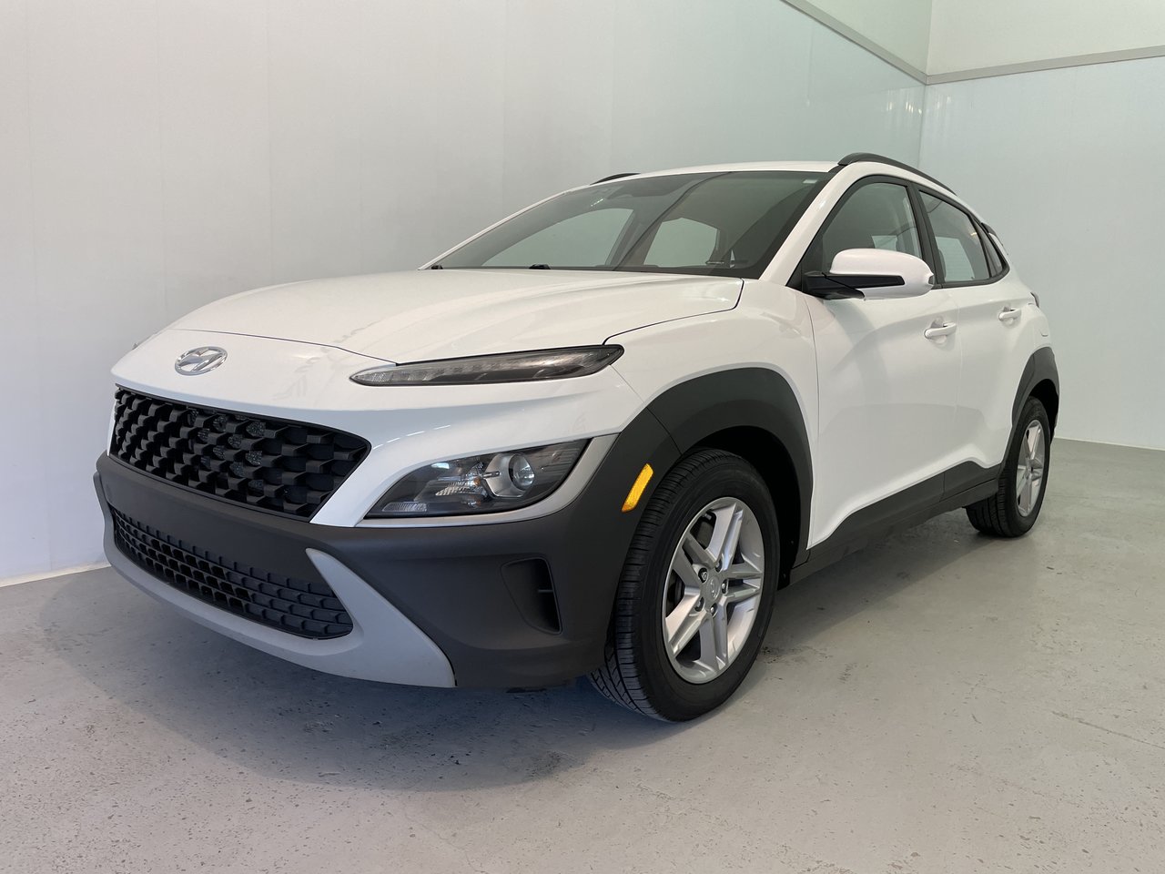 Hyundai Kona Essential AWD 2022-2
