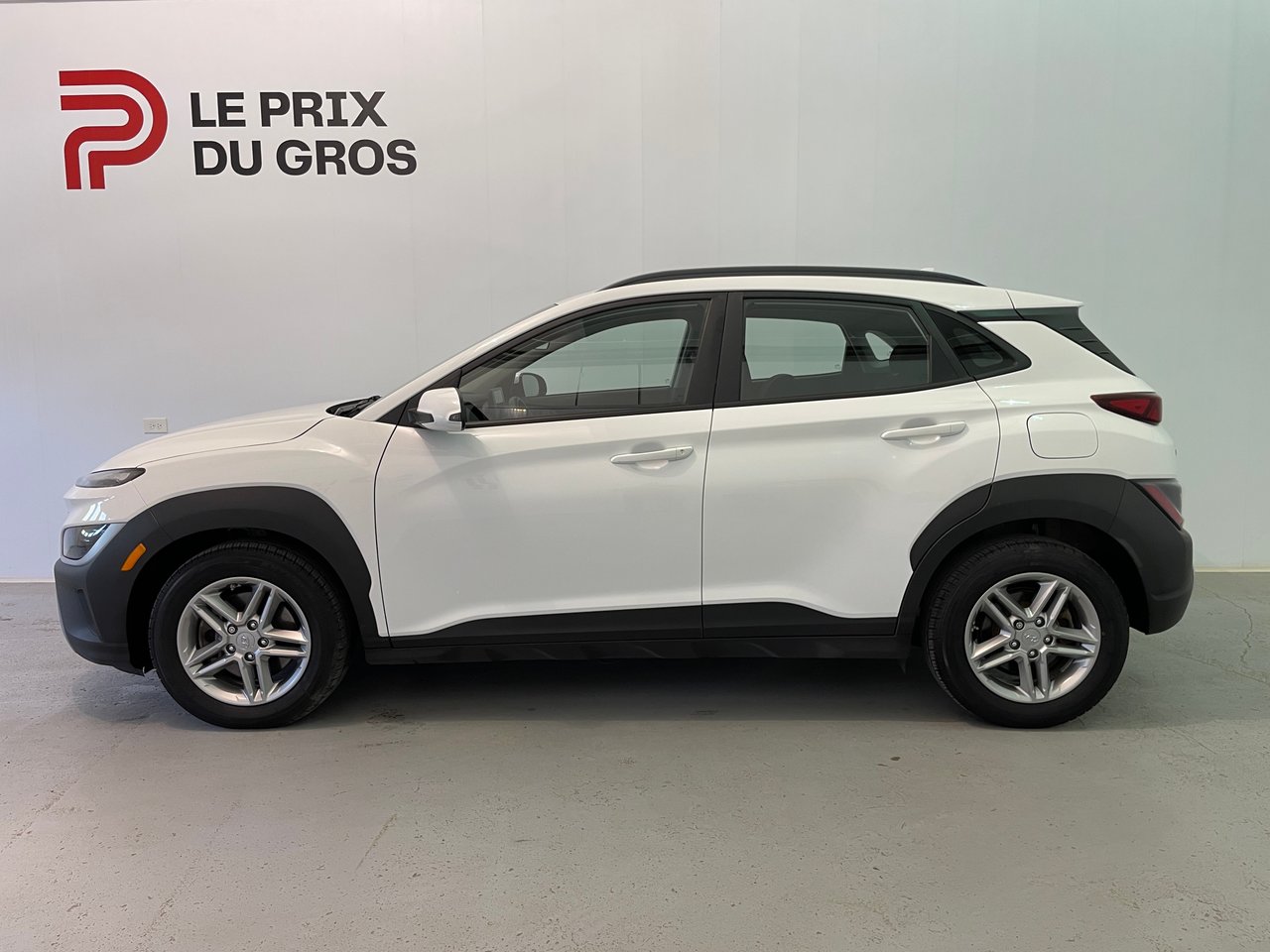 Hyundai Kona Essential AWD 2022-3