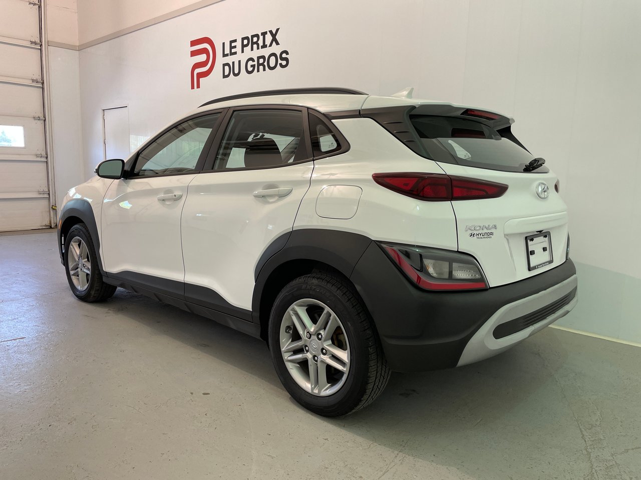 Hyundai Kona Essential AWD 2022-4