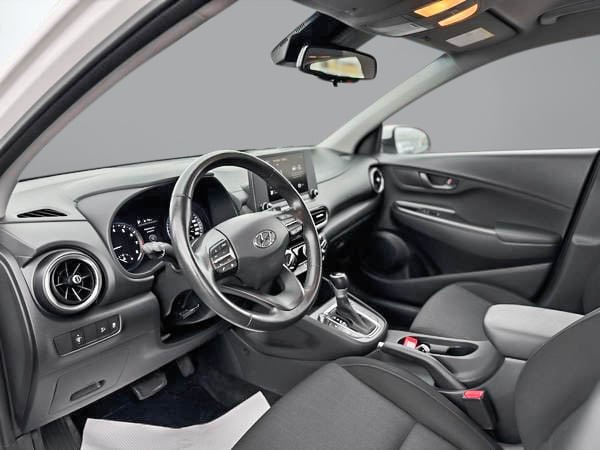 Hyundai Kona Preferred 2023-8