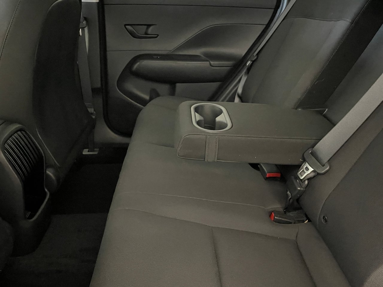 2024 Hyundai Kona Preferred AWD-24