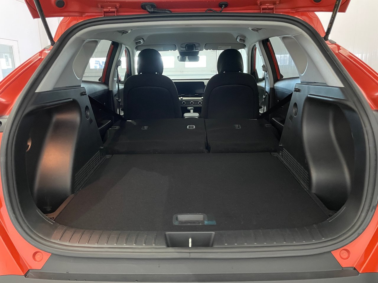 2024 Hyundai Kona Preferred AWD-26