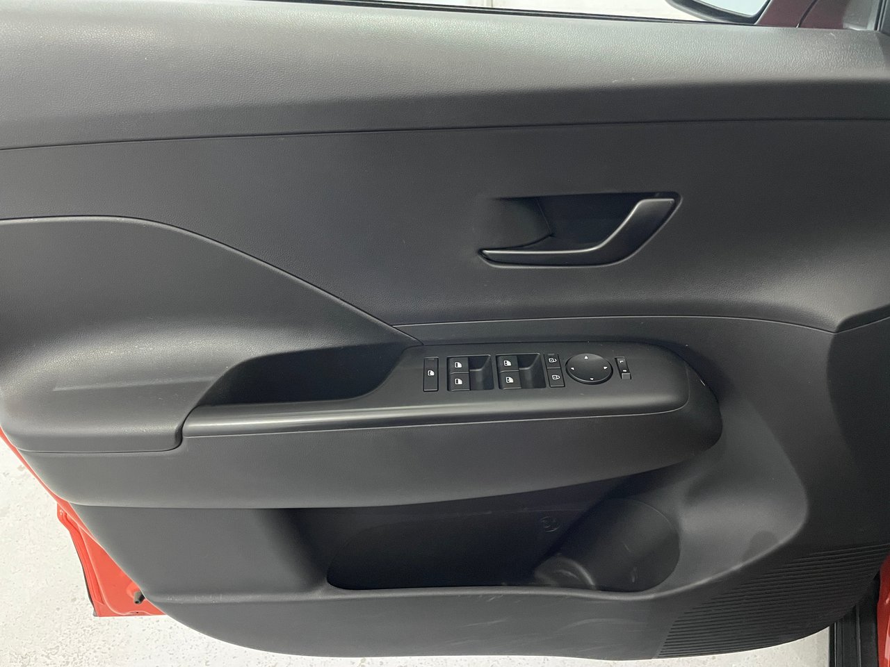 2024 Hyundai Kona Preferred AWD-9