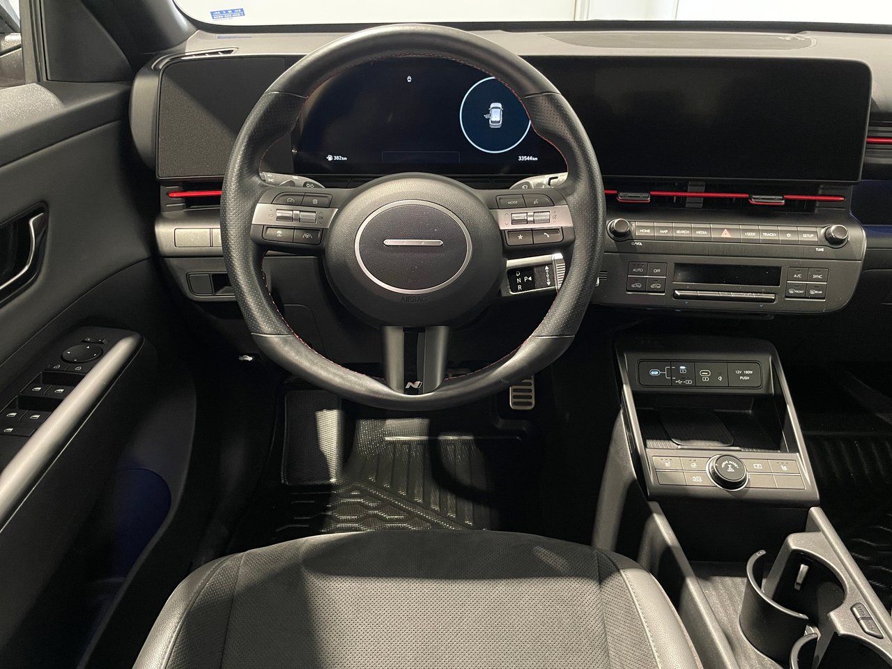 2024 Hyundai Kona N-LINE AWD / Toit noir-8