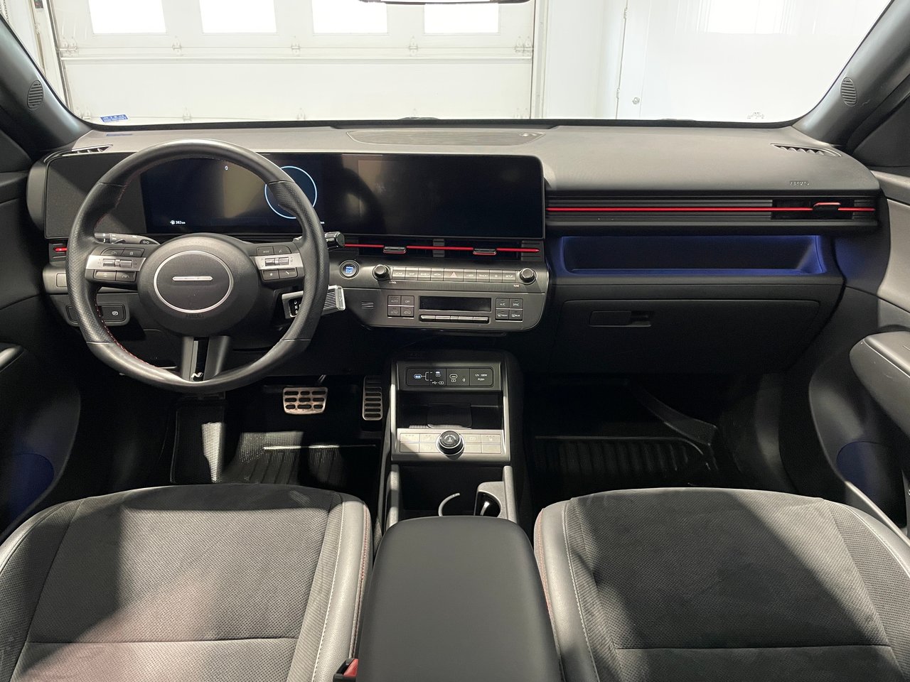 2024 Hyundai Kona N-LINE AWD / Toit noir-7
