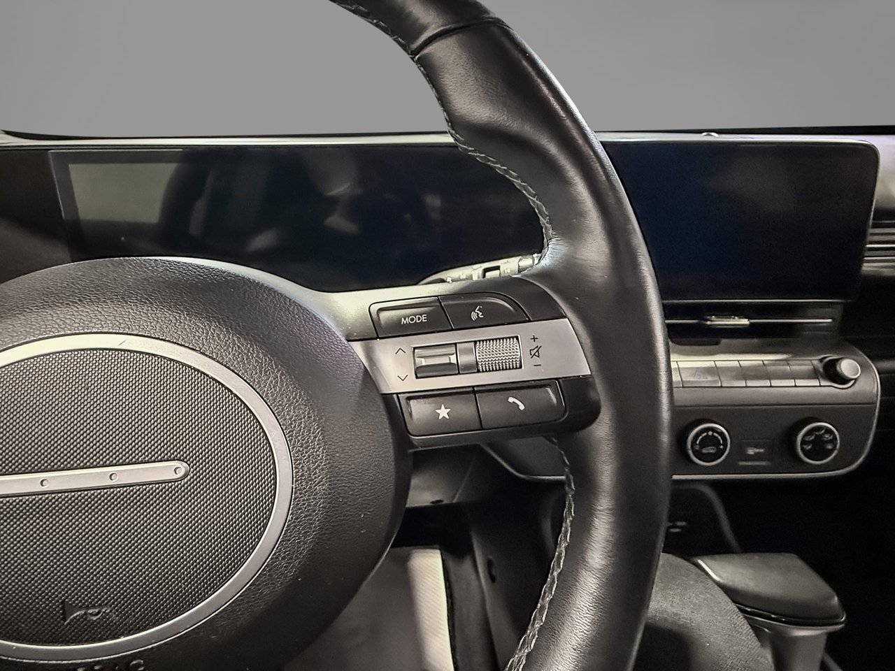 2024 Hyundai Kona Preferred-16
