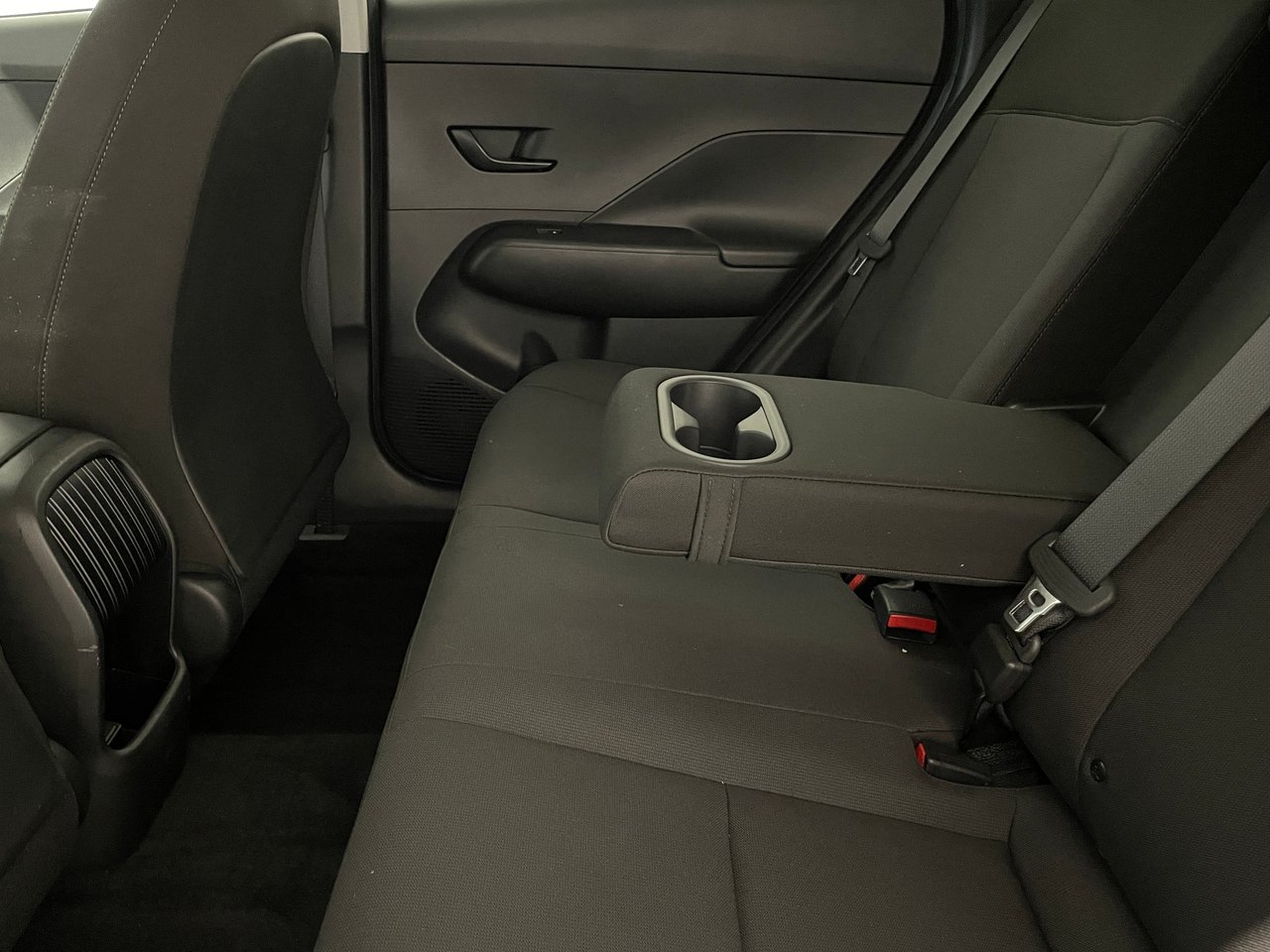 2024 Hyundai Kona Preferred AWD-23