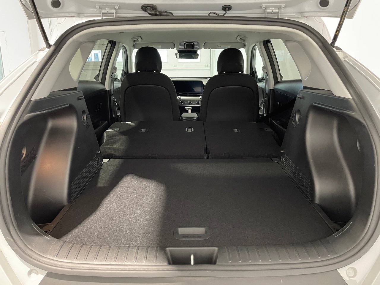 2024 Hyundai Kona Preferred AWD-24