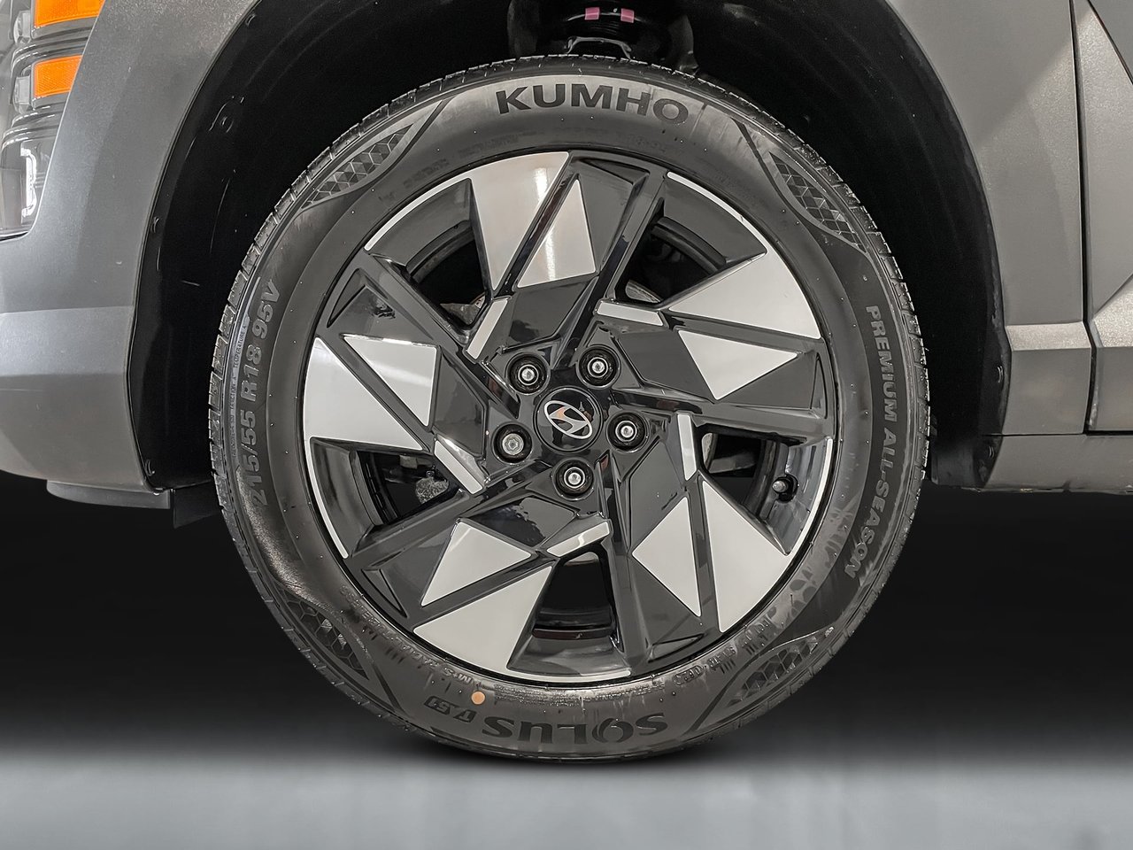 2024 Hyundai Kona Preferred AWD-6