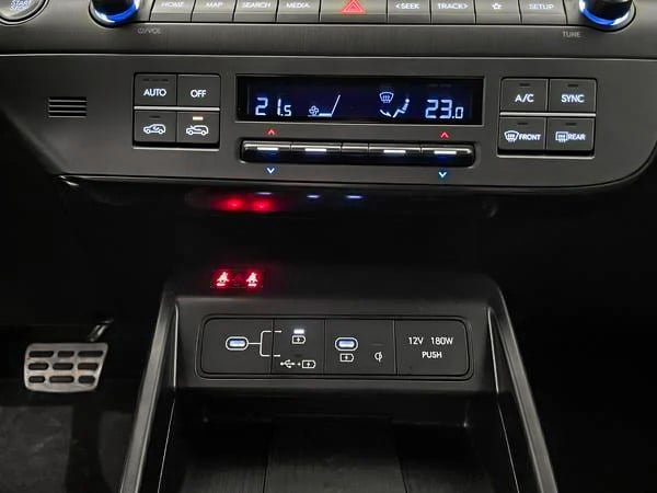 Hyundai Kona N-LINE AWD 2025-19
