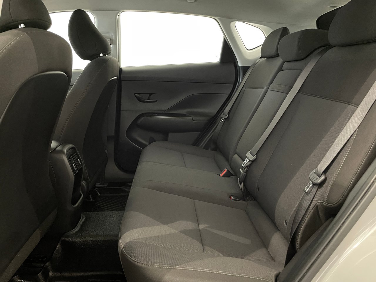 2025 Hyundai Kona Essential AWD-22