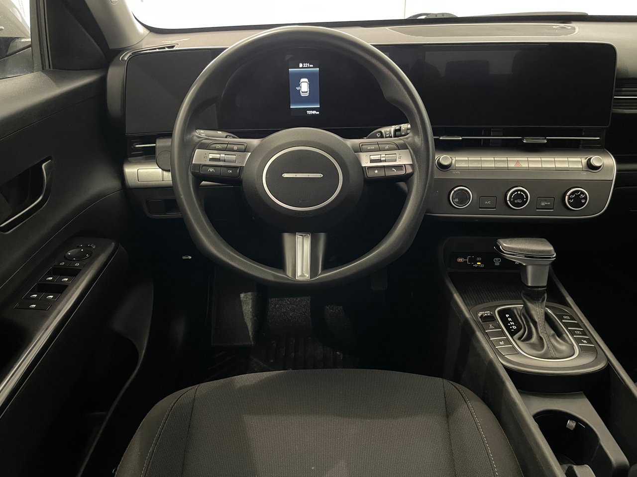 2025 Hyundai Kona Essential AWD-7
