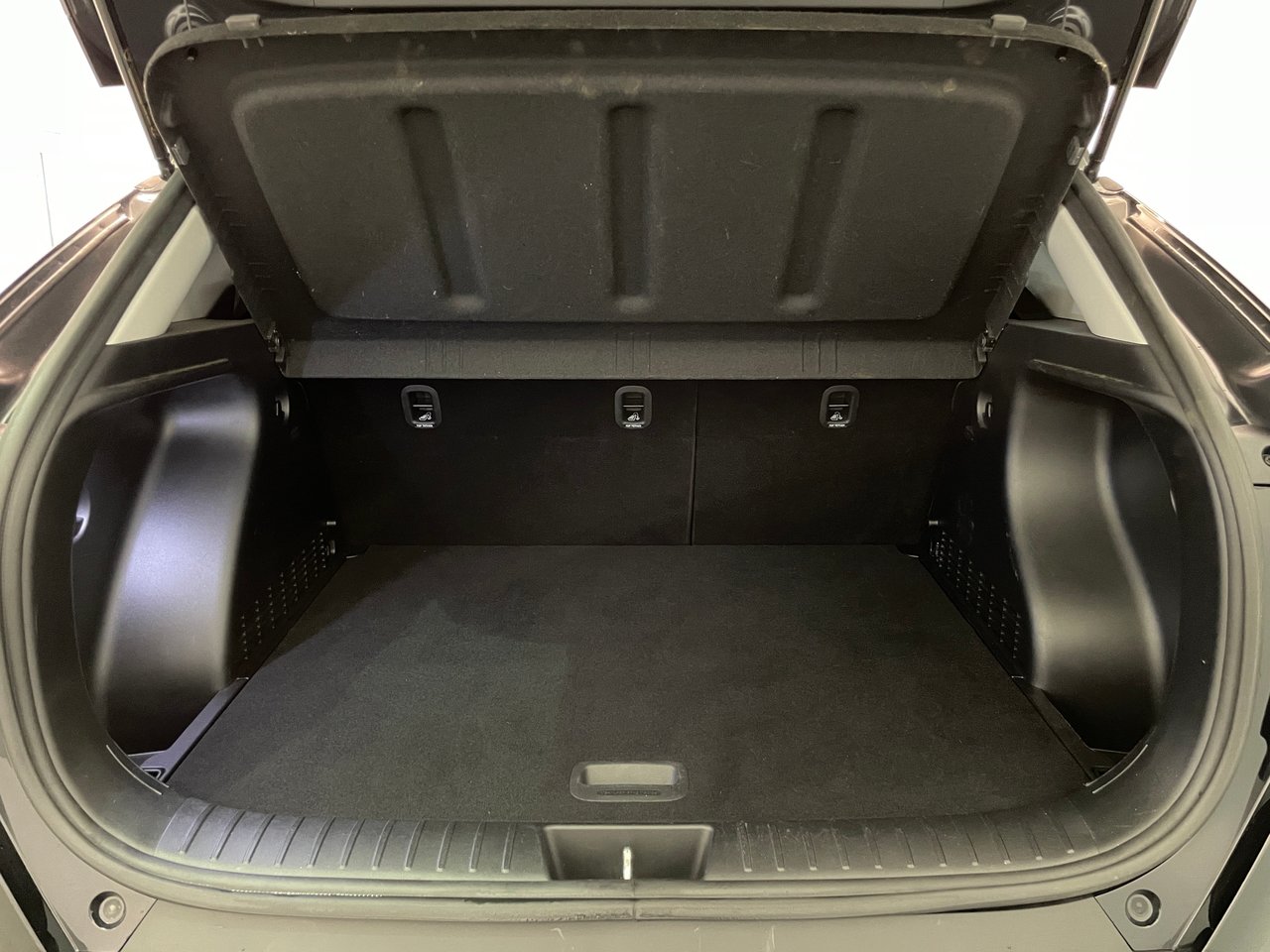 2025 Hyundai Kona Preferred Sport AWD-26