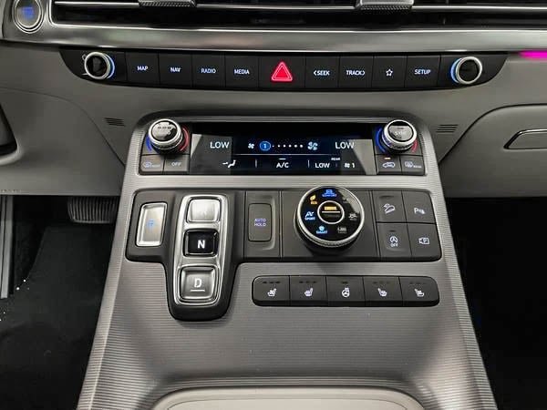 2024 Hyundai Palisade Ultimate Calligraphy AWD-23