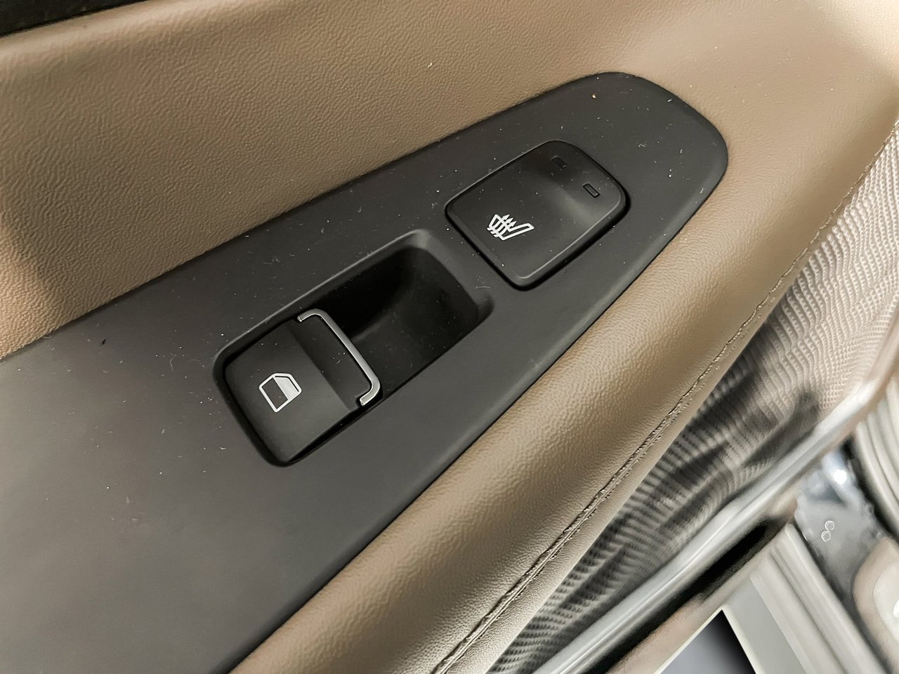2022 Hyundai Santa Fe hybride rechargeable Luxury AWD-28