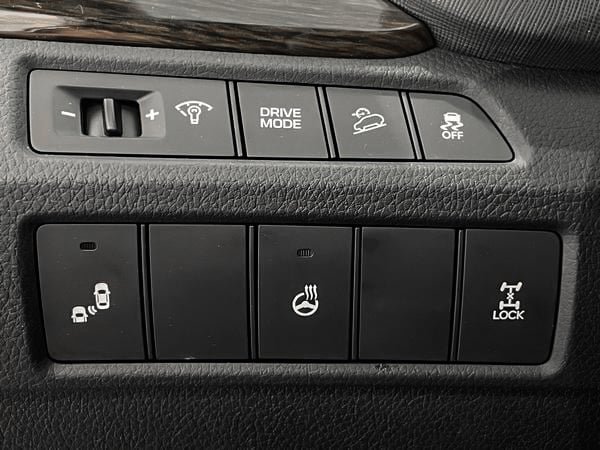 2017 Hyundai Santa Fe Sport LIMITED AWD-16