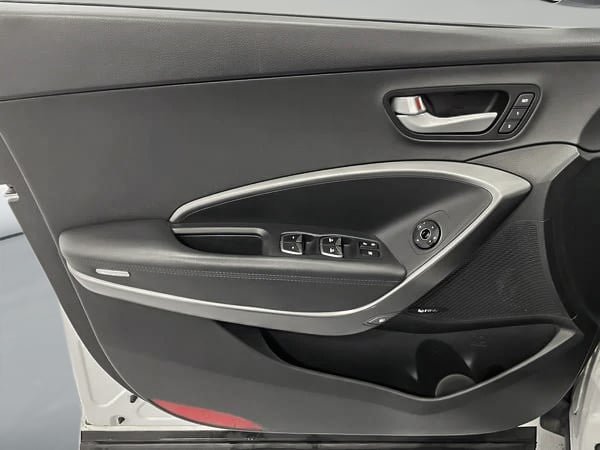 2017 Hyundai Santa Fe Sport LIMITED AWD-9