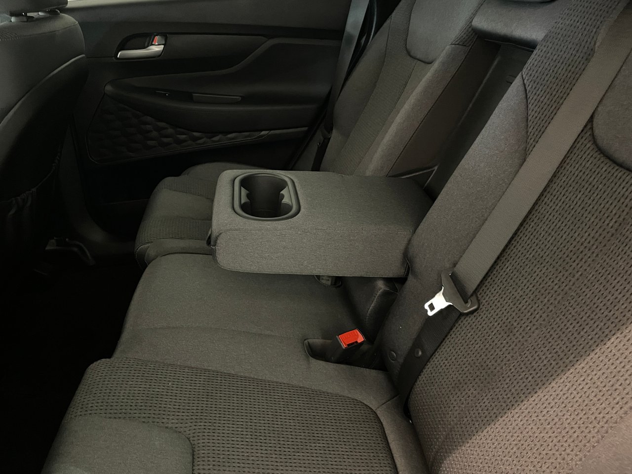 Hyundai Santa Fe Preferred 2.0T AWD 2019-25