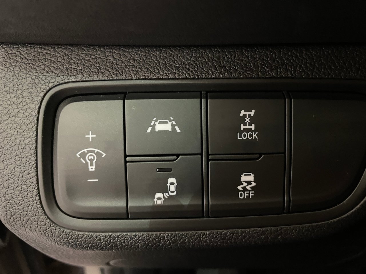 Hyundai Santa Fe Preferred 2.0T AWD 2019-16