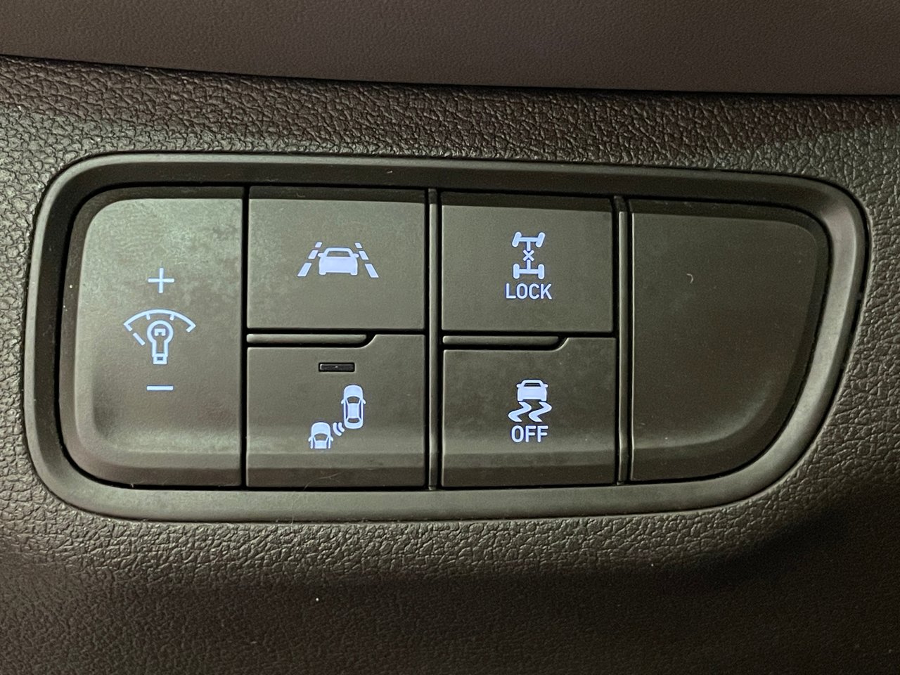 2020 Hyundai Santa Fe Preferred AWD-16