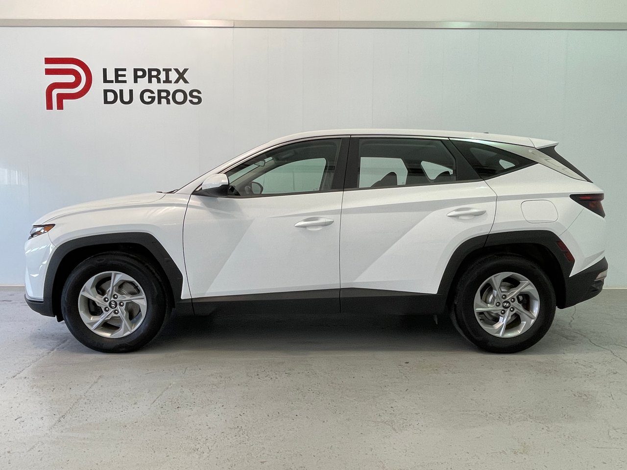 2022 Hyundai Tucson Essential-3
