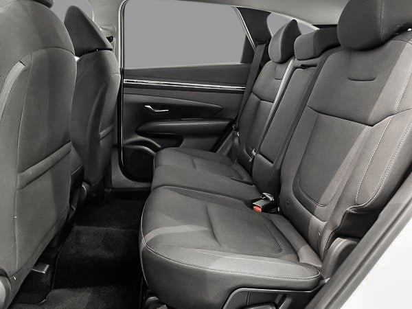 2022 Hyundai Tucson Essential-21