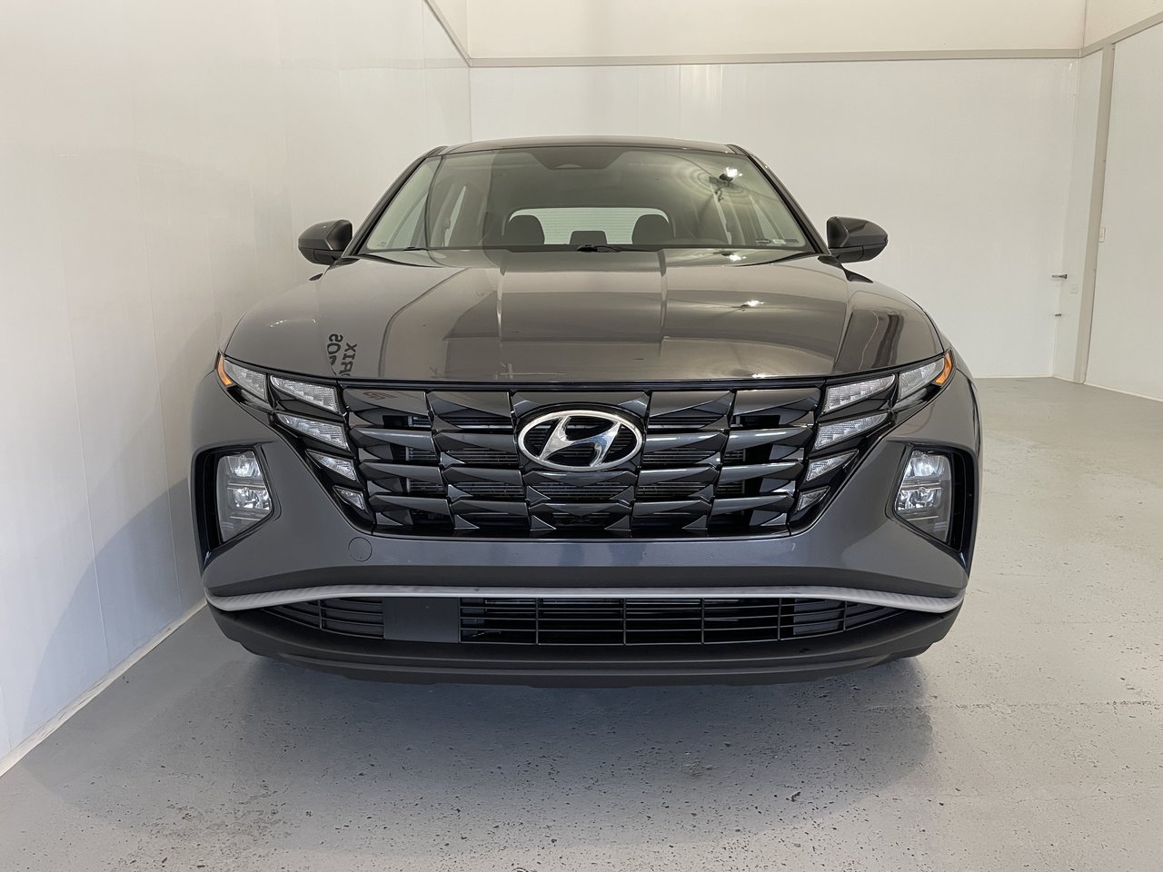 2022 Hyundai Tucson Essential-1
