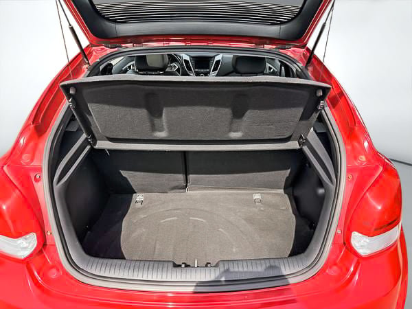 2013 Hyundai Veloster BASE-10