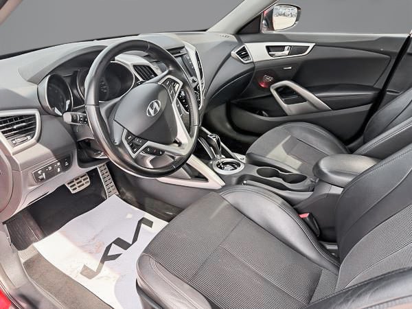 2013 Hyundai Veloster BASE-16